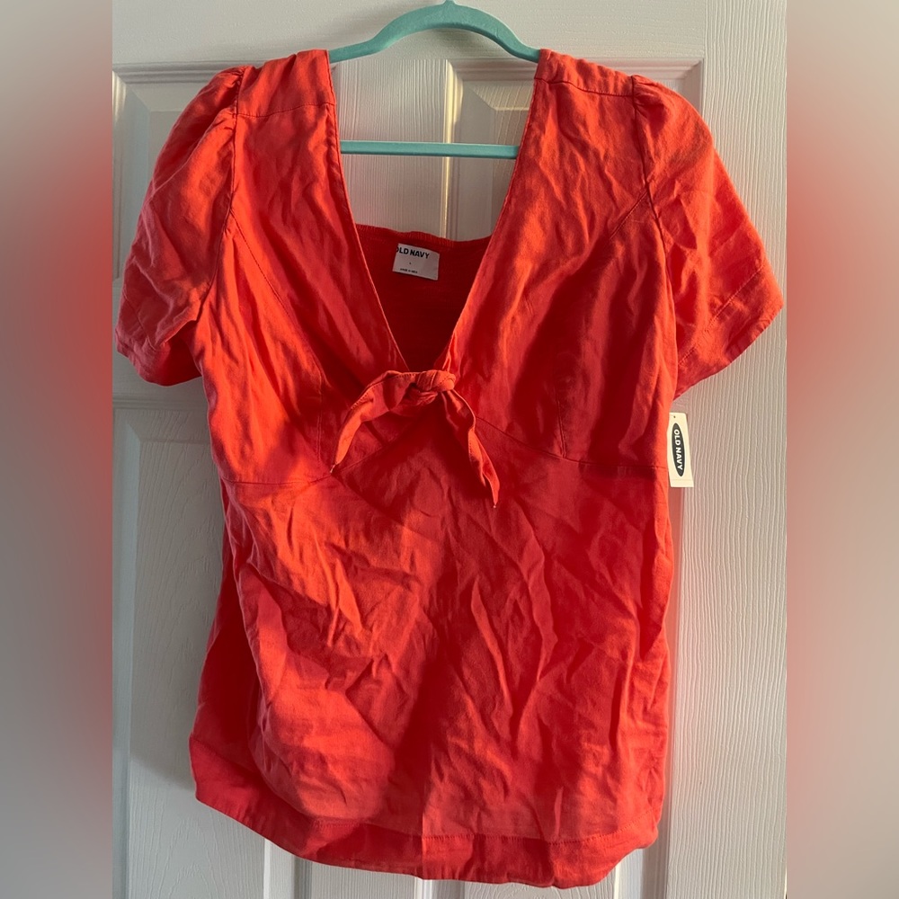 NWT! Old Navy linen shirt with tie in front and elastic back.